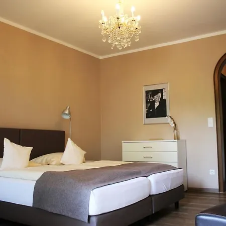 Otel Garni Bellevue 2*