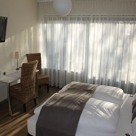 فندق Garni Bellevue 2*