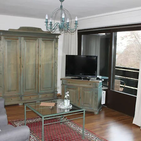 Garni Bellevue فندق