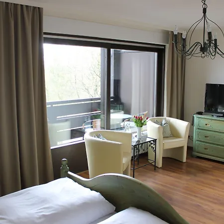 Garni Bellevue فندق
