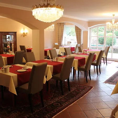 فندق Garni Bellevue