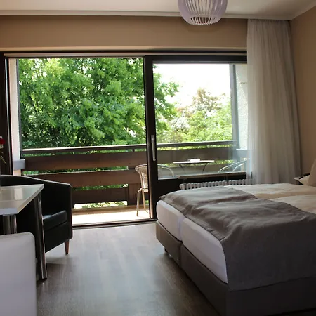 فندق Garni Bellevue 2*