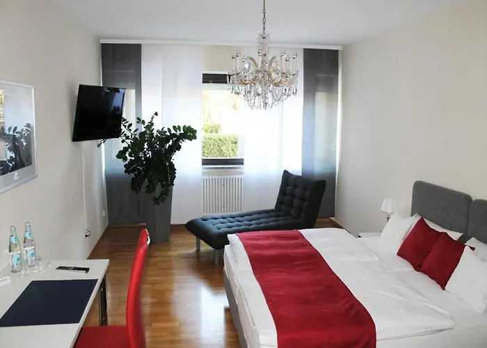 Garni Bellevue Szálloda 2*